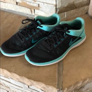 Nike women’s shoes